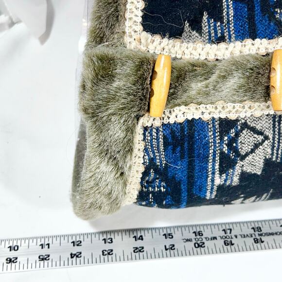 24 inch Santa Tree Topper Blue Fur Coat And Cap With Toy Bag Ski Boots - Picture 11 of 12